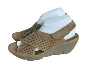 Clarks Artisan Clarene Award Women Brown Perforated Wedge Sandals 9M Summer thumbnail 1
