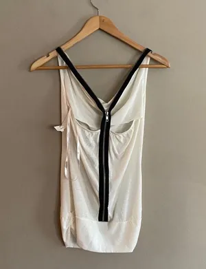 Max Azira Miley Cyrus woman’s Tank top XS thumbnail 2