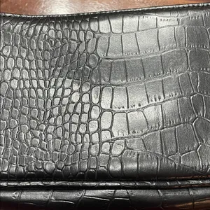 Elegant Black Croc-Embossed Women's Bag thumbnail 8