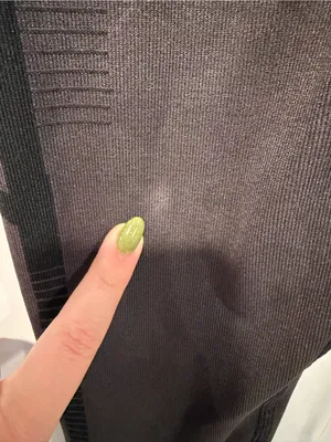 Seamless Black Gymshark booty contour Leggings thumbnail 2
