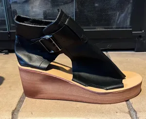 Black Wedge Pleather Sandals Size 7 thumbnail 5