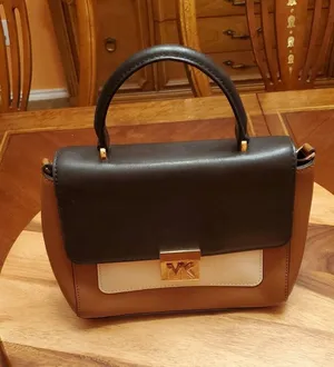Michael Kors Mindy Medium Convertible Leather Satchel - Luggage & Black thumbnail 1