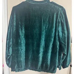 Sacred Threads Velvet Button up Top Long sleeve emerald Green sz S/M boxy shirt thumbnail 4