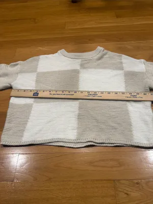 Moon & Madison checkered knit crop sweater size small . thumbnail 4