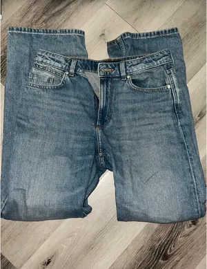 Zara 1975 straight jeans  thumbnail 6