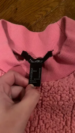 Crew Neck thumbnail 3