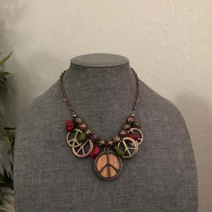 RARE Y2K Unique Boho hippie indie peace sign charms beaded metal necklace brown red green Measurement in pics thumbnail 2