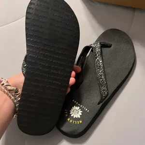 Women Yellowbox Flipflops thumbnail 2