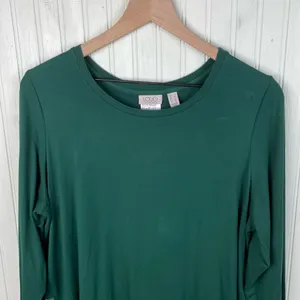 LOGO By Lori Goldstein Rayon Burnout Velvet Satin Hem Top Size Large Green Holiday thumbnail 3