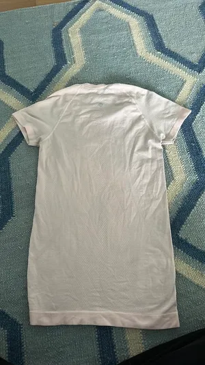 Lululemon Swiftly Tech Short Sleeve thumbnail 2