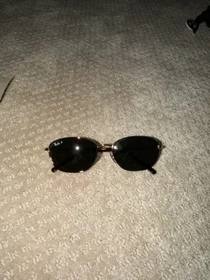 Ray-Ban Sunglasses thumbnail 4