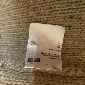 Uniqlo Women 6 Sleeveless Cardigan Vest Cable Knit Button Up‎ Grandpa Chunky thumbnail 3