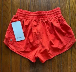 Lululemon Hotty Hot Short High Rise 2.5” Cherry Ember Size 6 NWT thumbnail 1