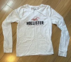 Hollister White Tee thumbnail 1