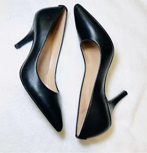 MICHAEL MICHAEL KORS MK Black Flex Mid Pointed-Toe Pumps thumbnail 1