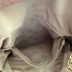 Tory Burch Marion Slouchy‎ Tote Light Oak Pebbled Leather Chain thumbnail 15