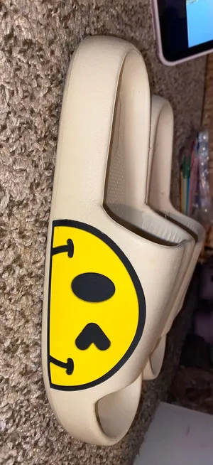 Winky face slides Size 10 thumbnail 1