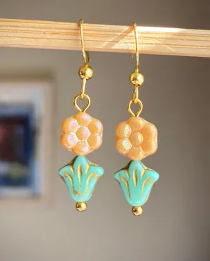 Handmade quality flower Czech glass beads unique fairy simple chic dangle earrings💐💚 thumbnail 1