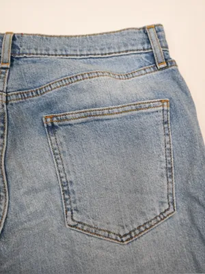 BDG Women's 29 Mid Rise Frayed Hem Flare Jean thumbnail 7