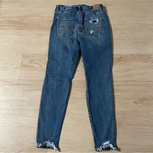 American Eagle Curvy High Rise Jeans Size 4 thumbnail 2