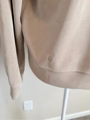 Lululemon Perfectly Oversized Cropped Crew softstreme Sweatshirt womens size XS thumbnail 4