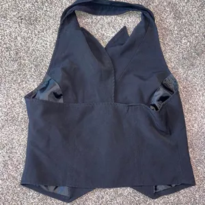 Black Star City tank top vest in size M thumbnail 3