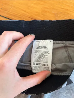 ☀️3/$25 Nike Training Pro 365 gray small shorts thumbnail 3