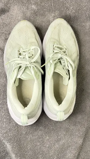 ASICS Novablast 5 Women's Running Shoessize 11.5 thumbnail 6