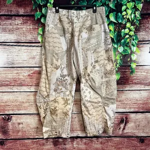 BDG x Free People Driftwood Parker Printed Barrel Jeans Size 10 Patchwork Floral thumbnail 2