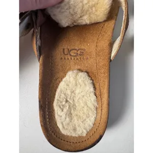 UGG Australia Leather‎ Thong Sandals Women Size 6 Brown Shearling Lined Boho thumbnail 7