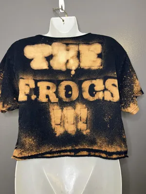 Fruit of the Loom Custom Frog Graphic Cropped Top Shirt Womens Medium Black Bleach Dye Festival thumbnail 5