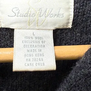 Studio Works Women's Gray 100% Wool Snowman X-Mas Embroidered Zip Up ‎ sweater L thumbnail 3