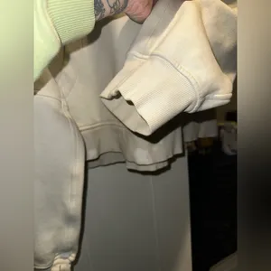 Lululemon Scuba Oversized Half-Zip Hoodie
Bone (First Release) thumbnail 9