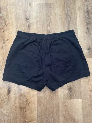 Old Navy High-Rise OG Chino Shorts thumbnail 4