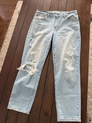 Abercrombie & Fitch The Boyfriend Mid Rise Jeans Women’s Size 8 Blue Denim thumbnail 1