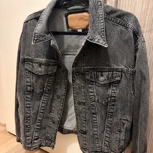 American Eagle black denim jacket thumbnail 1