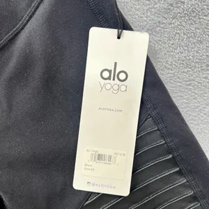 Alo Yoga‎ 7/8 High-Waist Moto Legging Womens XS Black W5767R Ribbed Athleisure thumbnail 4