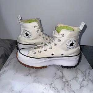Converse Run Star Hike High Top Womens 7 Platform Lugged Sneakers Streetwear‎ thumbnail 2