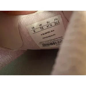 LULULEMON Blissfeel running‎ shoes Size 9 thumbnail 10