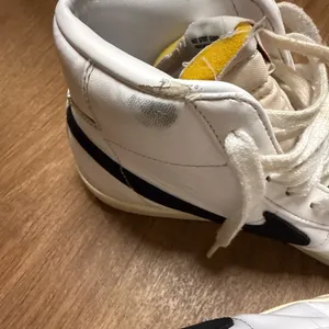 Nike White‎ Blazer Mid Hi Top Vintage Women's Size 9.5 thumbnail 3