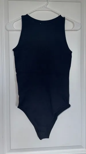 Women’s Black Ribbed Sleeveless Bodysuit Size M thumbnail 1
