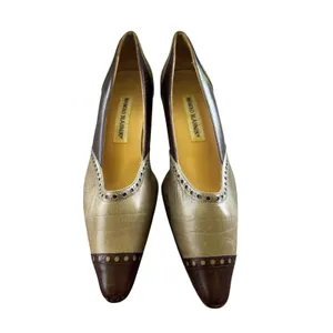 Manolo Blahnik Pumps 36 Brown Olive Leather Wingtip Brogue Kitten Heel Vintage thumbnail 2