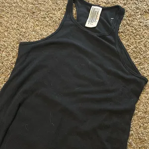 Free People Plain Black Flowy Tank‎ Size Medium thumbnail 2