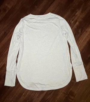 Athleta Uptempo Top Grey Size Medium thumbnail 4