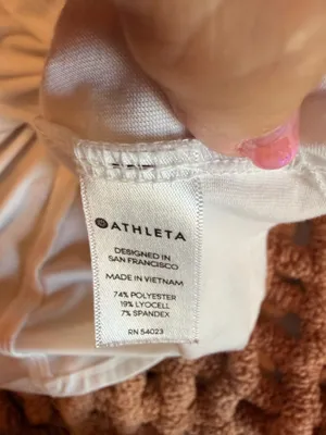Athleta Women’s Large White Twist Back Tank Top Soft Stretch Yoga Casual thumbnail 4