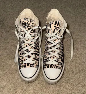 Size 8 thumbnail 1
