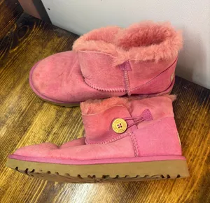 UGG Pink Boots Size 5 thumbnail 1