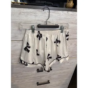 Women Pajama Set Short Sleeve Button Down Shorts Bow Print Cream Black Medium thumbnail 3
