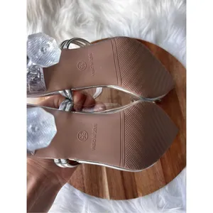 Butterfly Christal heels size 35 used size 4.5 women’s thumbnail 4