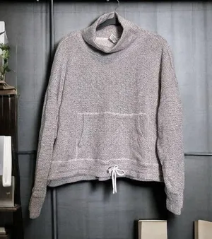 90 Degree by Reflex Sweatshirt/ Sweater/Pullover. NWT White & Black. Size XXL thumbnail 1